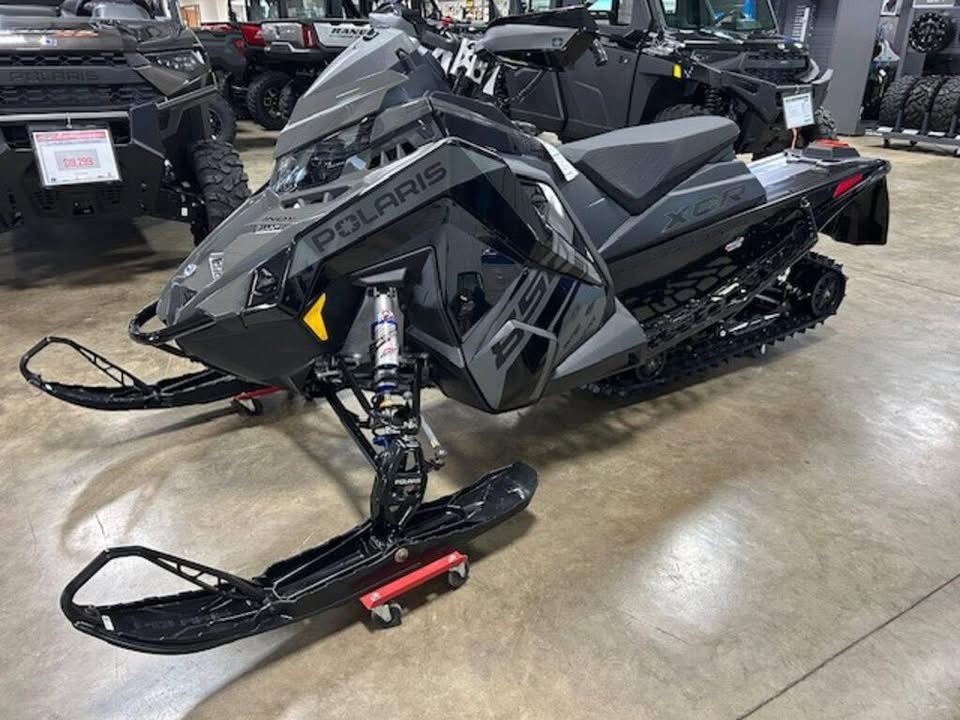 2025 Polaris® 850 Indy XCR 136